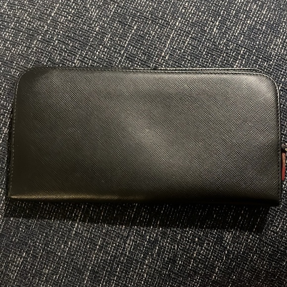Black Prada wallet - Picture 3 of 3